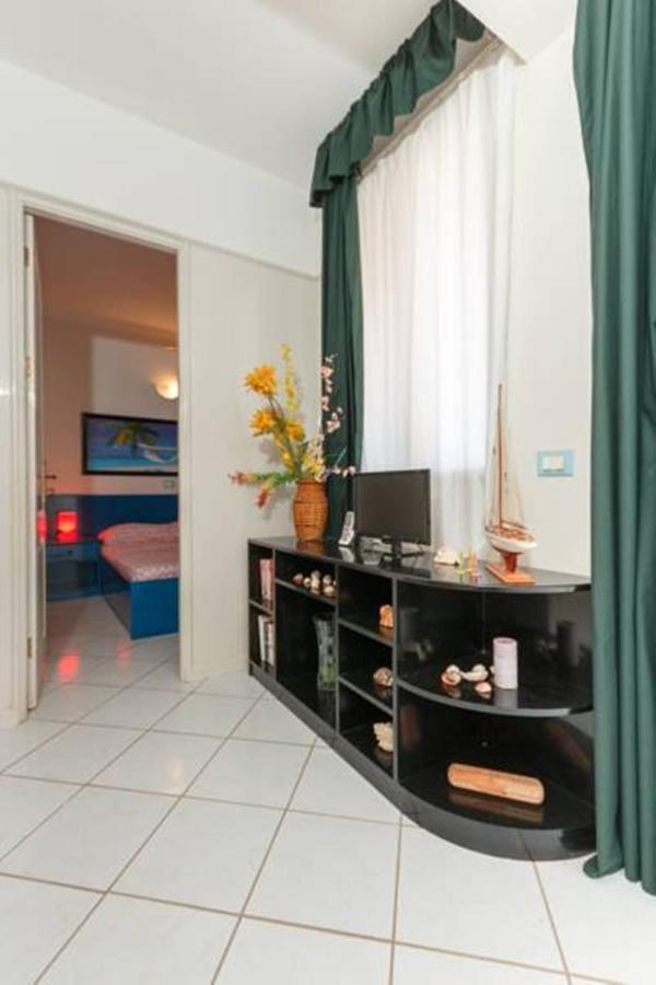 Holiday Aparthotel Santa Maria Buitenkant foto